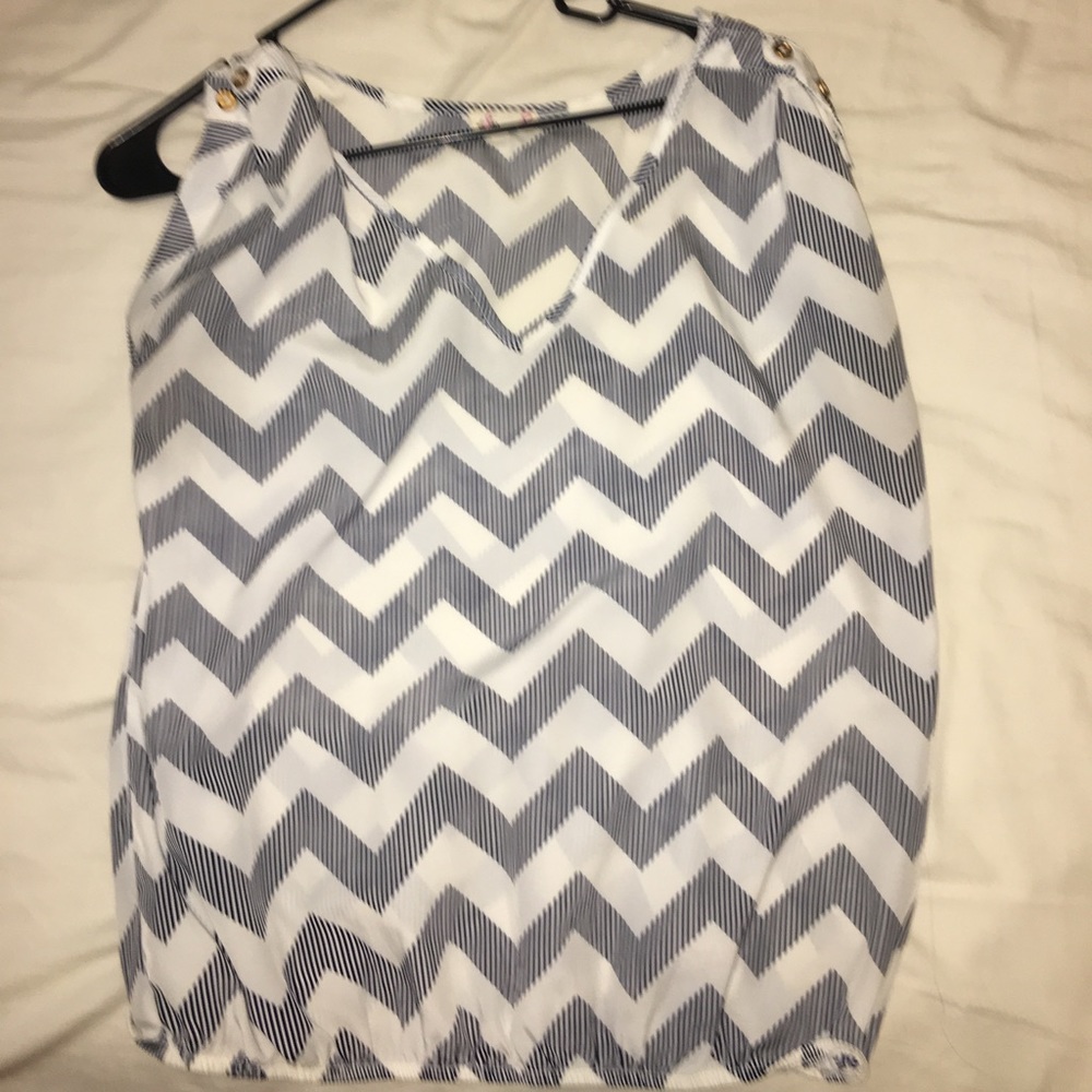 Tops - Picture 3 of 3